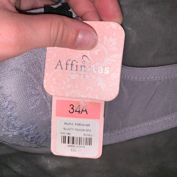 34 A bra - Picture 2 of 3